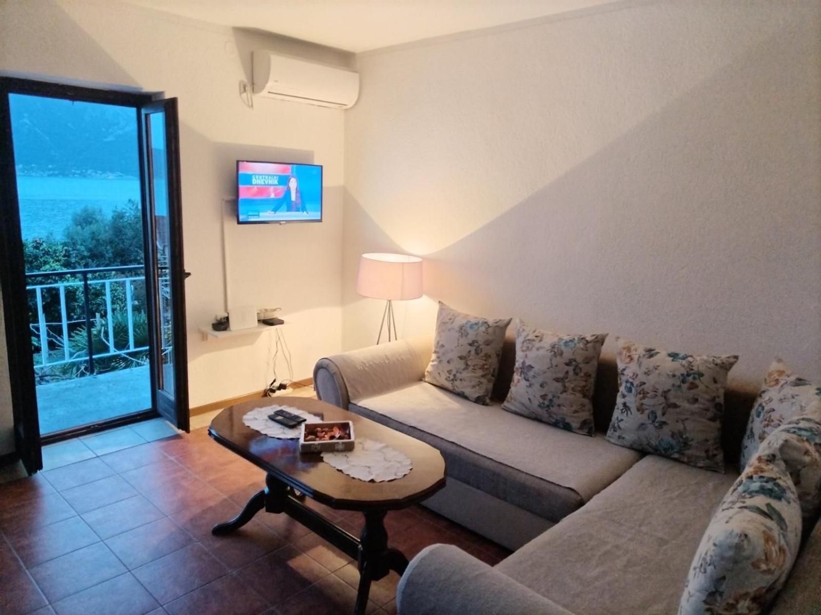Apartment Ivana Котор Екстериор снимка