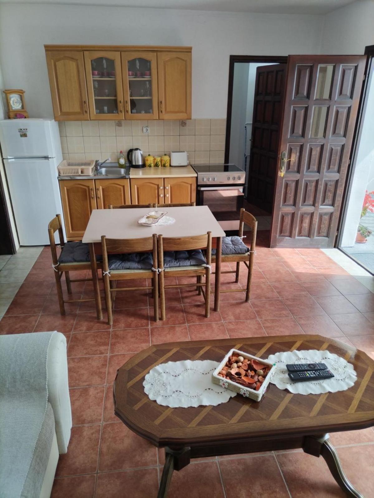 Apartment Ivana Котор Екстериор снимка