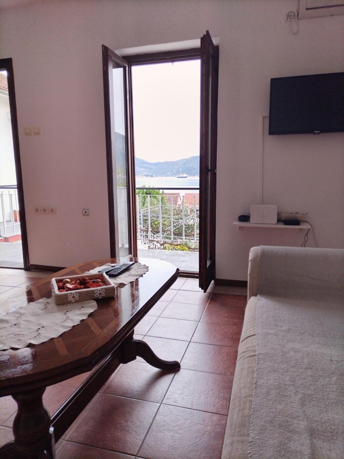 Apartment Ivana Котор Екстериор снимка